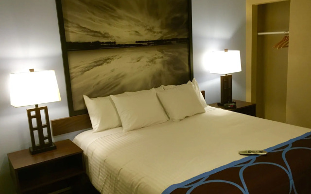 Super 8 By Wyndham Asbury Park