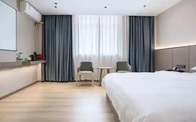 Heyuan Holiday Business Hotel