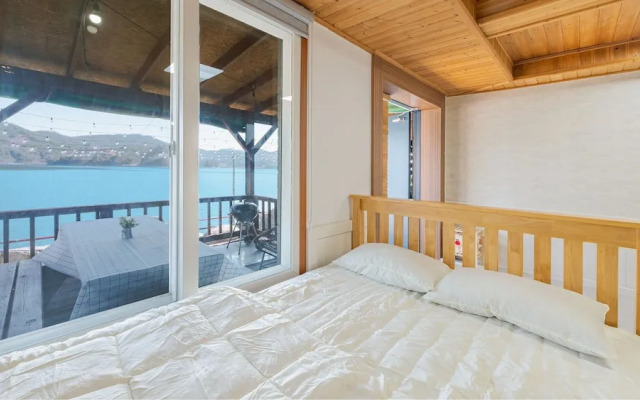 Namhae Bada Yanolja Pension