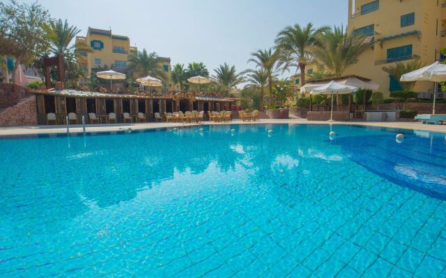 Eagles Downtown Zahabia & Beach Resort