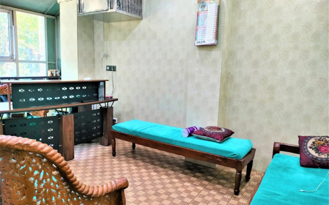 Shamim Residency Near Nizamuddin Dargah