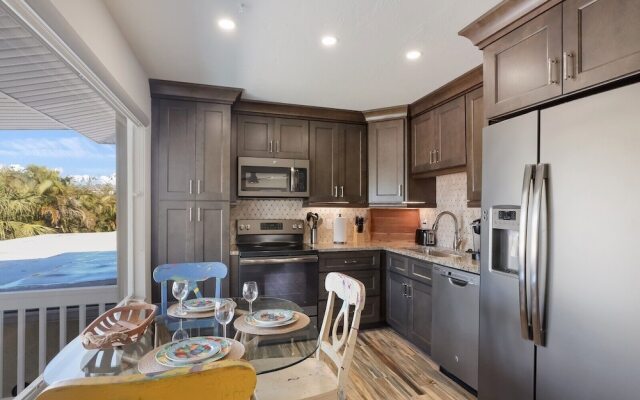 Surf Riders 4 Bedroom Home