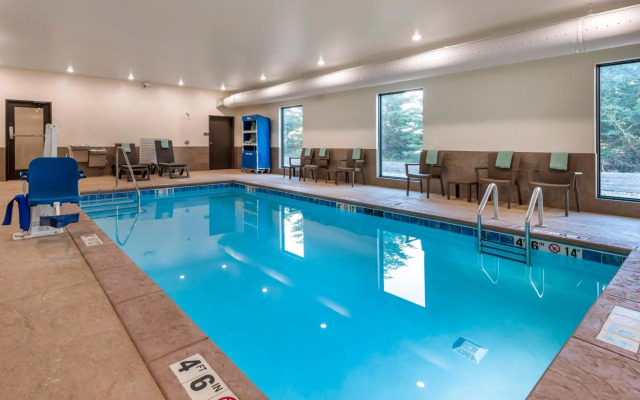 Comfort Inn & Suites