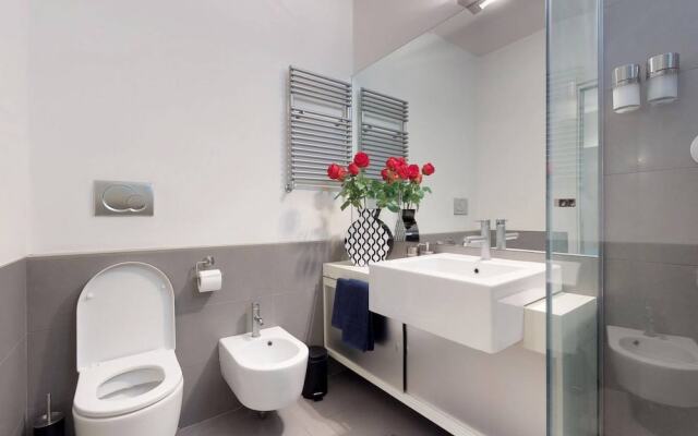 Design Apartment near Duomo Square