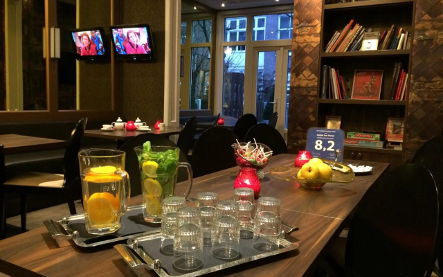 Apple Inn Hotel