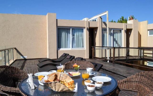 Agua Bay Apart & Spa