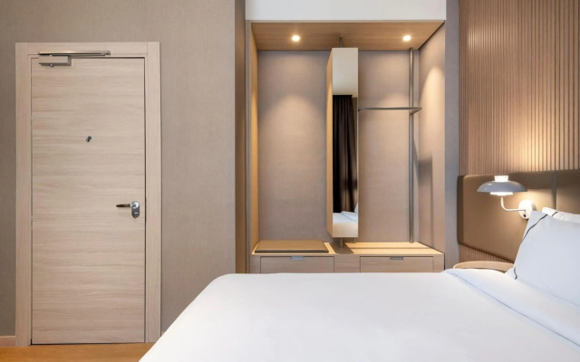 The Sansa Hotel & Spa