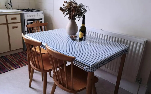 Cosy 1 Bed Flat Hideout in North London