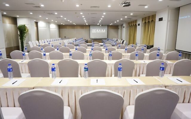 Xiamen Discovery Hotel