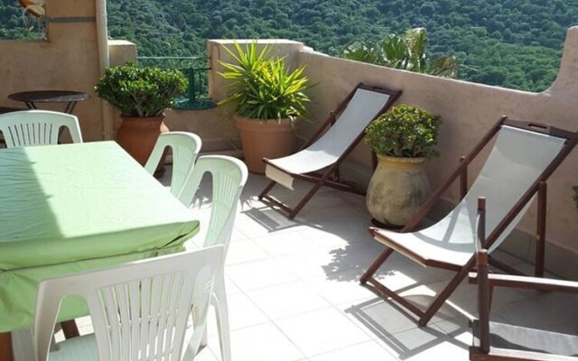 House With 2 Bedrooms in Aregno, With Wonderful City View, Furnished T