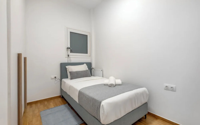 Cozyopolis - Timeless 3-BR in Athens