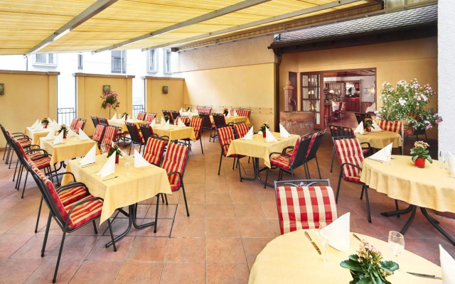 Hirsch Hotel