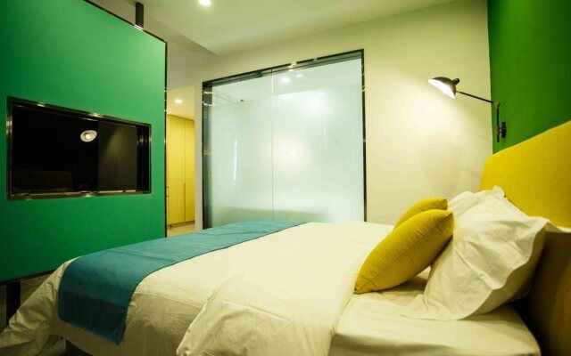 Yoghourt Hotel