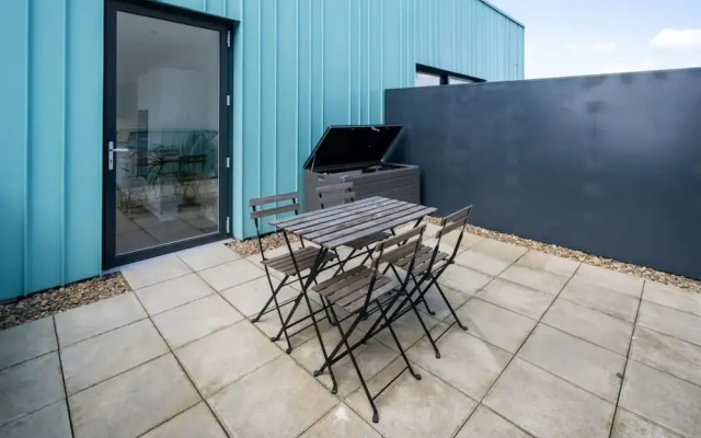 Stylish London Flat - Private Terrace - City View