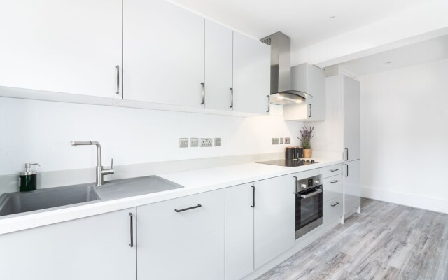 Luxury 3 Bedrooms Apartment in Central London