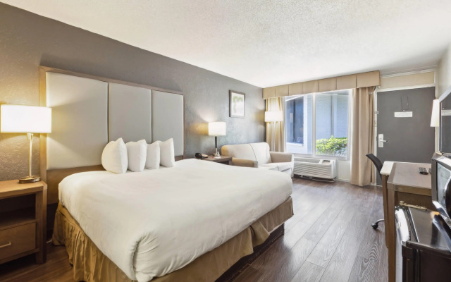Ramada by Wyndham Houma