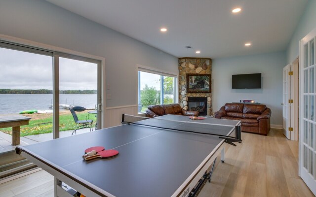 Nisswa Lake Getaway w/ Hot Tub + Kayaks!