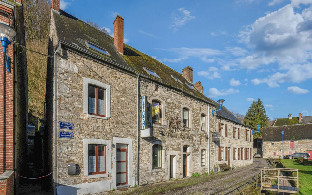 Cosy Holiday Home in Hastiere With a Terrace