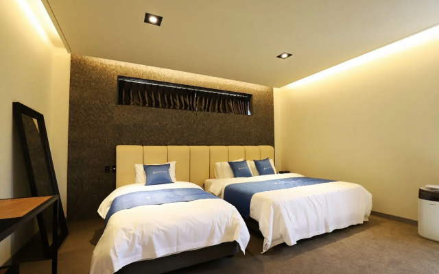 Hotel Bentley