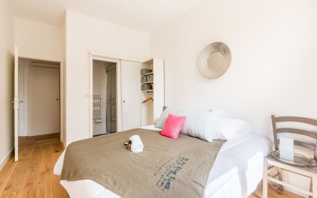 Gorgeous Apartment and Terrace in the City Center