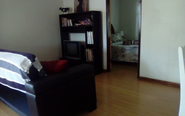 Elegant Upstairs Apartment