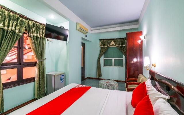 Super Oyo 266 Golden Gate