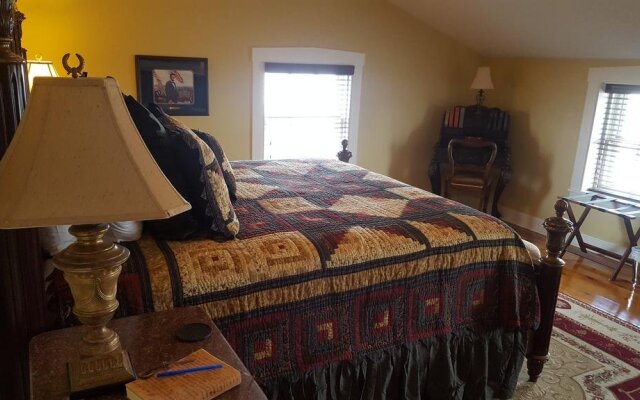 The Swope Manor Bed & Breakfast