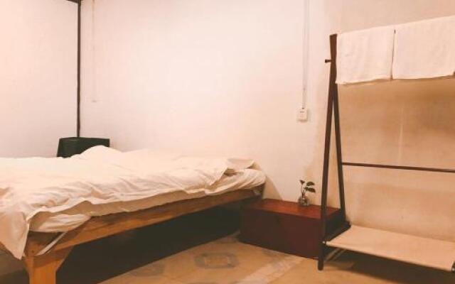 Dali Ancient Town Zhijue No.205 Guesthouse