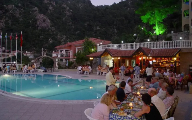 Oren Hill Apart Hotel