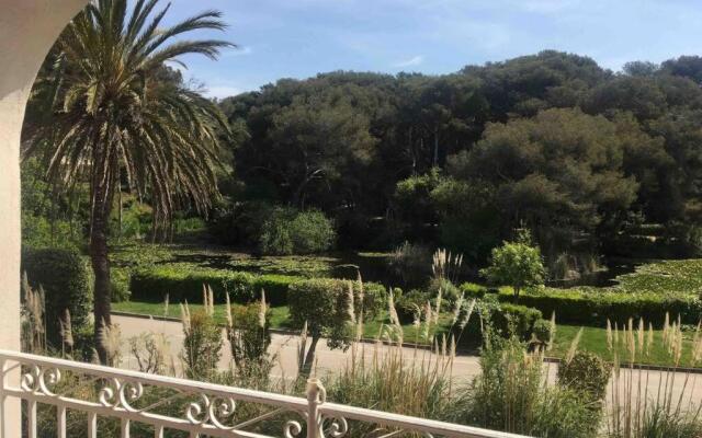 Appartement T2 avec piscine a 100 m de la plage