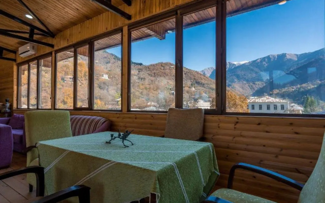 Svaneti, Hotel Ushguli