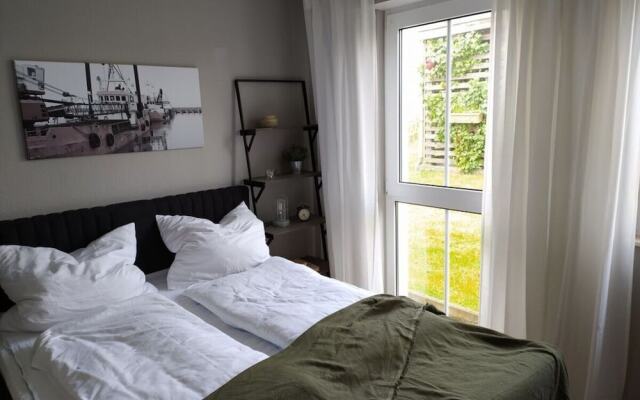 Holiday Apartment sea bay