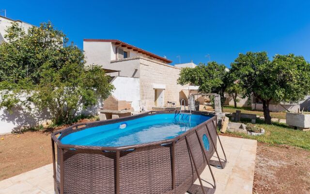 2873 Villa Pussacra by Barbarhouse