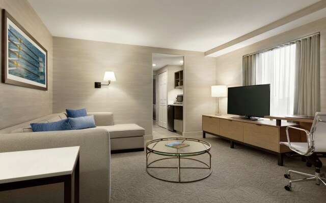 DoubleTree Suites by Hilton Hotel Boston - Cambridge