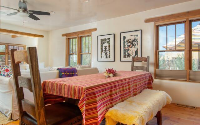 East Alameda - 3 Br Home