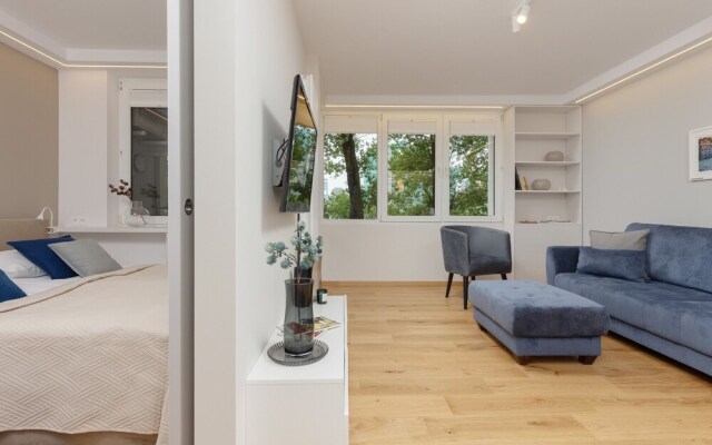 Warsaw City Centre- Srebrna by Renters