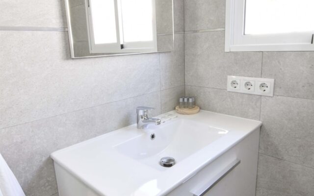 Letmalaga Sweet Family