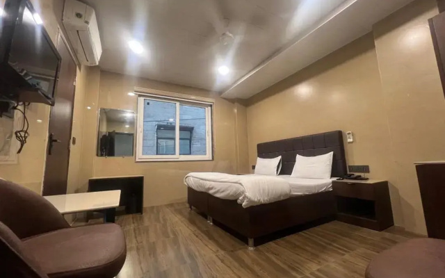 Hotel Maan K