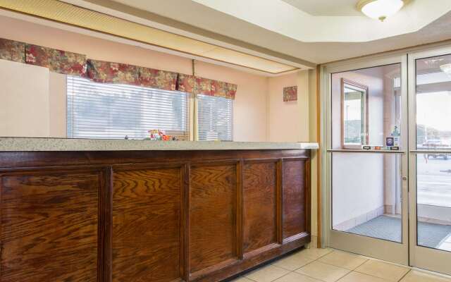 Super 8 by Wyndham Antioch/Nashville South East