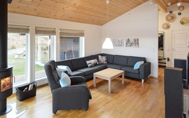 9 Person Holiday Home in Lyngdal
