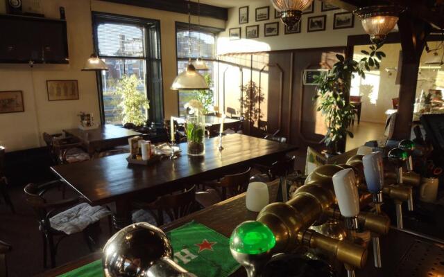 Hotel t Gemeentehuis