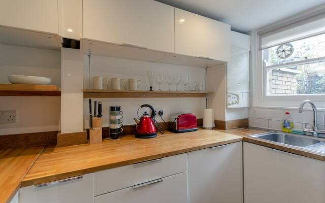 2 Bedroom Brixton Flat
