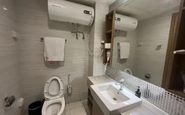 Chunfeng Chujian Apartment (Linyi Evergrande Huafu Branch)