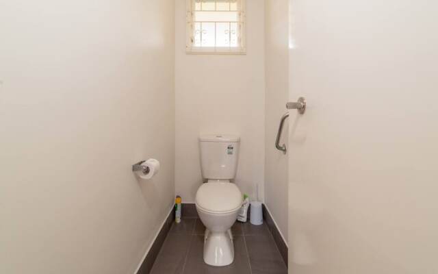 Peaceful 3 Bedroom Apartment in Ascot