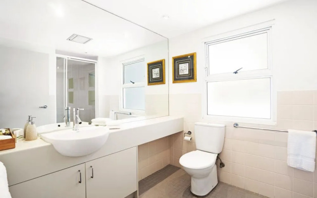 Beau Monde Apartments Newcastle - Worth Place Apartment