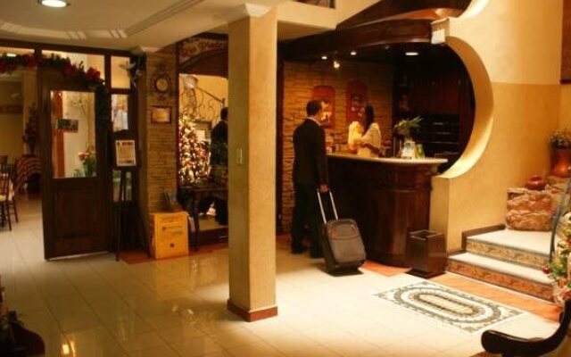 Hotel Rio Piedra