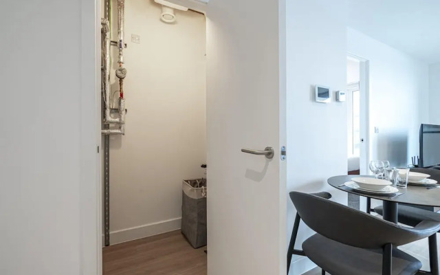 Flat in Prime Leeds Location