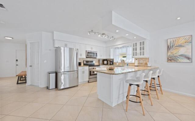 Close to Vanderbilt Beach home!