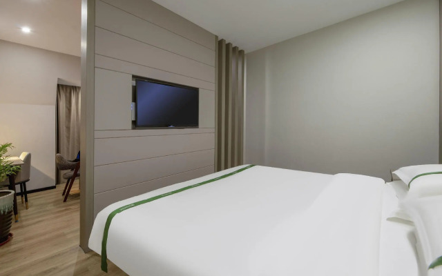 GreenTree Inn Nantong Rugao Zhongjiaomeilu City Express Hotel