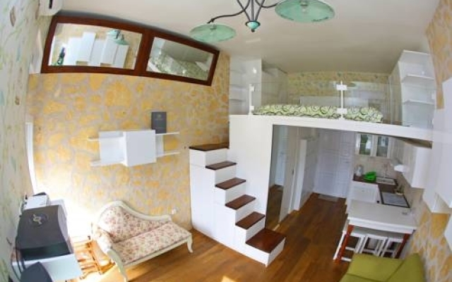 Central Royal Apartments